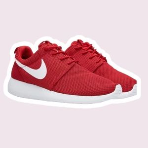 Nike Roshe Red